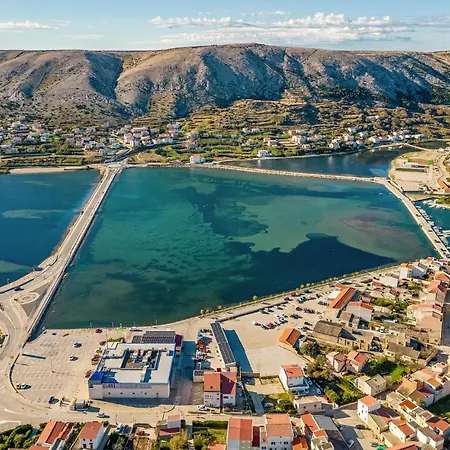 2 Bedroom Cozy In Pag Appartement Pag Town