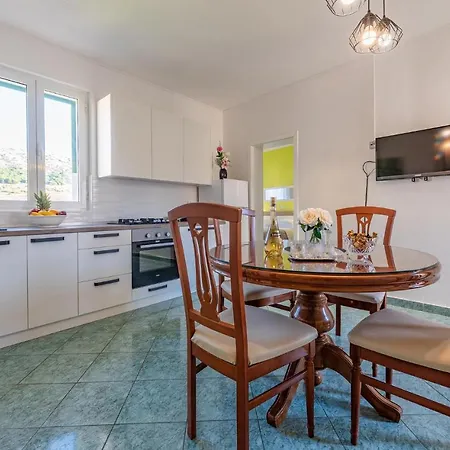 Appartement 2 Bedroom Cozy In Pag